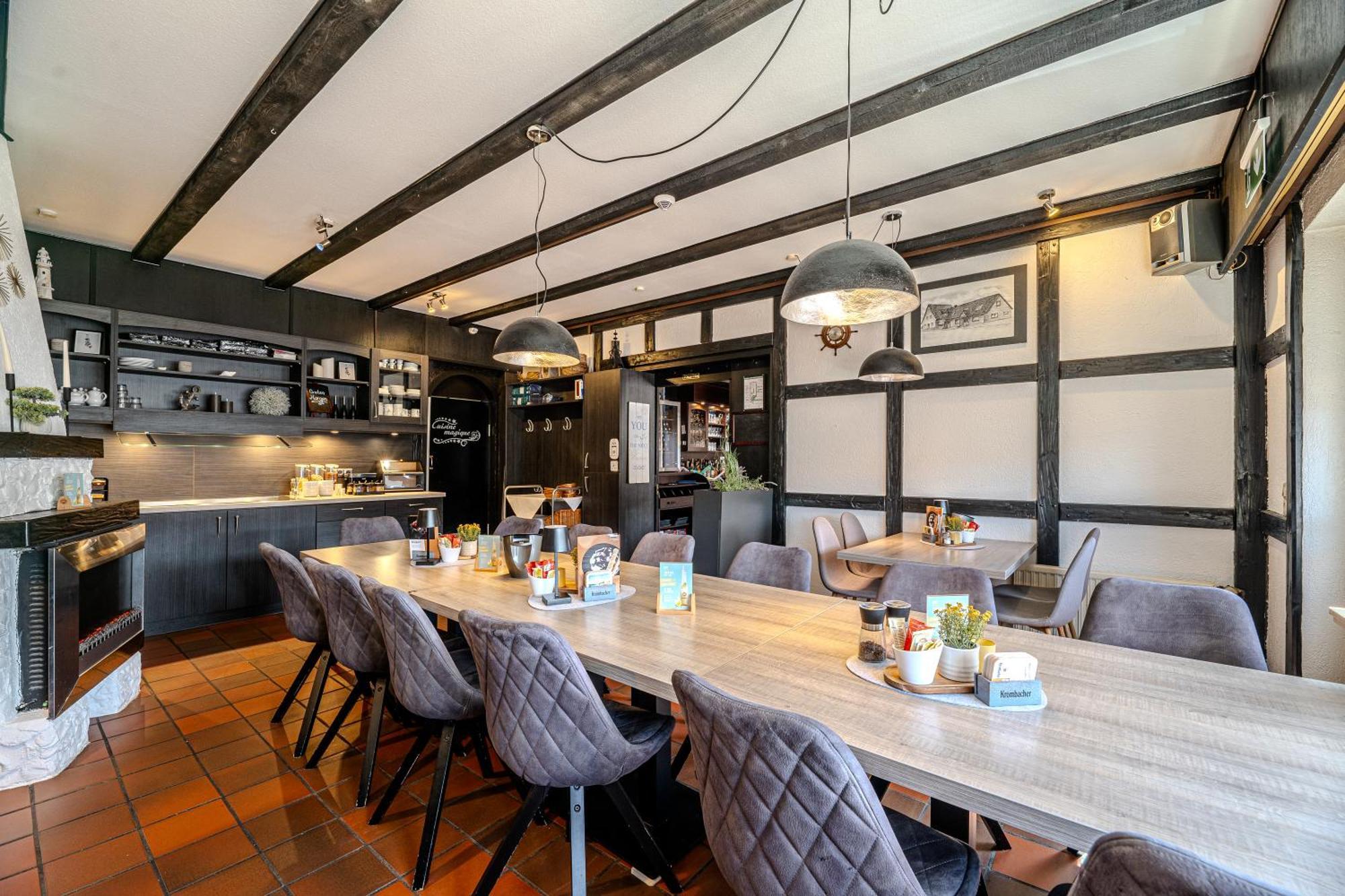 K357 - Hotel & Restaurant "Zur Post" In Otterndorf Bei Cuxhaven Екстер'єр фото